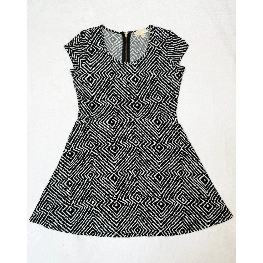 Michael Kors Women's Size Large Black & White Jersey Dress Stretch Flare